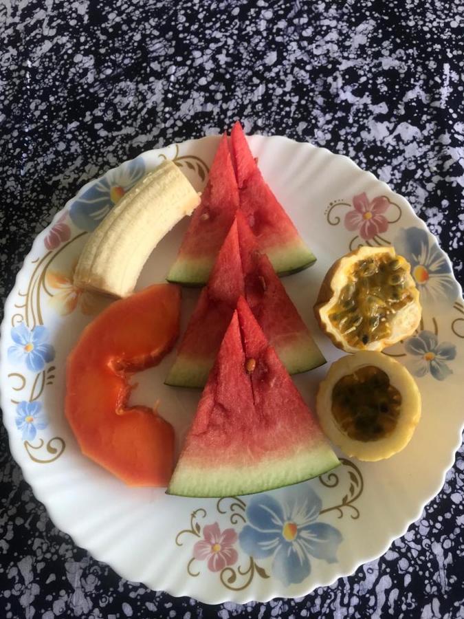 Bed and Breakfast L&J Modern Backpackers Kinondoni à Dar es Salaam Extérieur photo